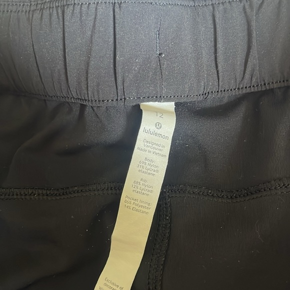 Lululemon joggers - Picture 4 of 5
